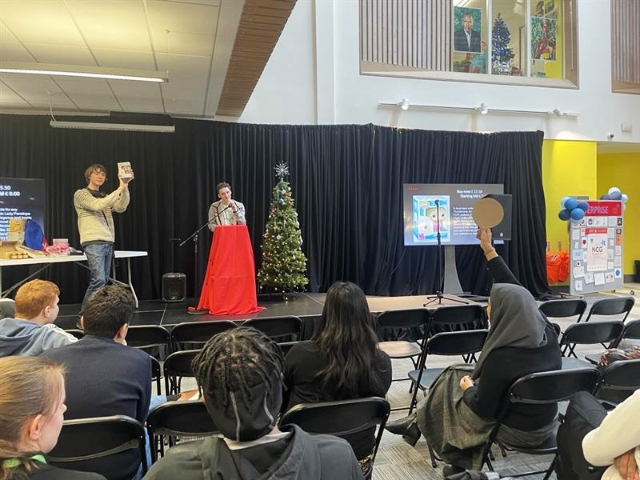 Supported Learning Students Shine at Enterprise Christmas Auction 